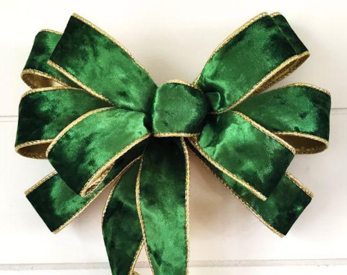 Emerald Velvet Wreath Bow: Gold Lining St. Patrick's Day Wired Ribbon