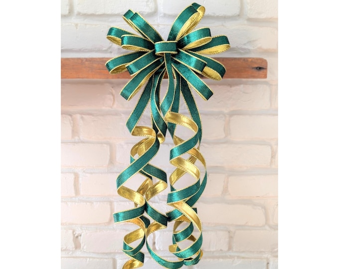 Emerald Green and Gold St. Patty's Day Wreath Bow