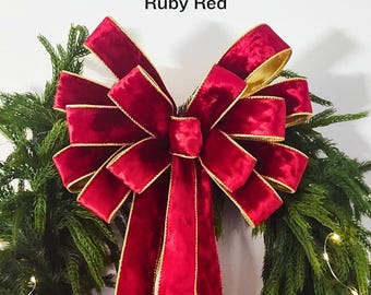 Deluxe Chic Ruby Red10in Wide, 18-40in Ruby Red Velvet and Gold Wired Ribbon Christmas / Valentine's Day Decoration Bow. Free Shipping