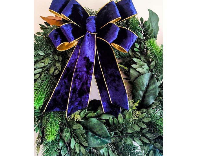 12in Wide Navy/Gold Velvet Holiday / Tree Topper Decoration, Wreath Bow