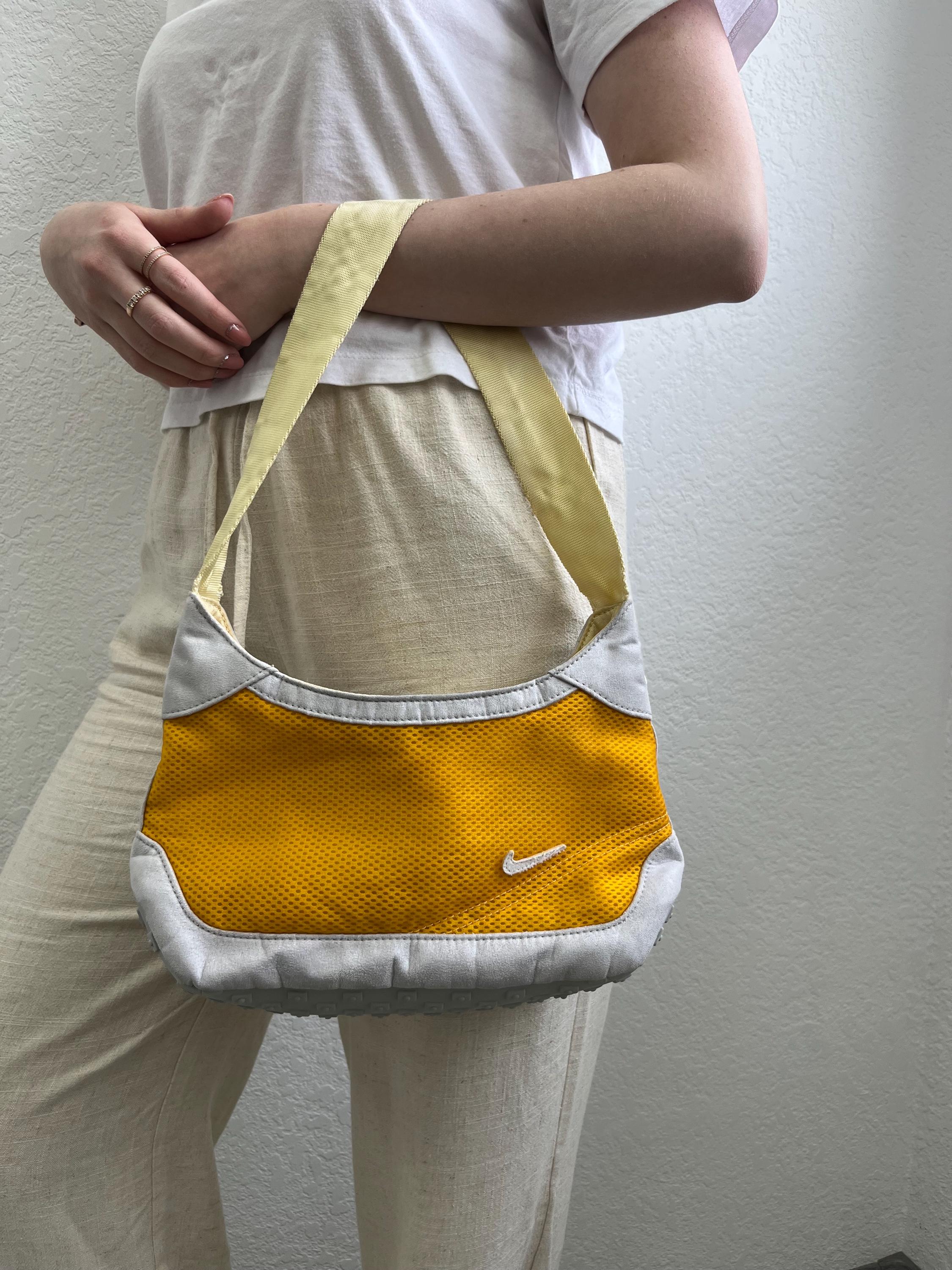NIKE ショルダーバッグ イエロー キャンバス ビンテージ アメカジ 古着 NIKE ショルダーバッグ イエロー キャンバス ビンテージ
