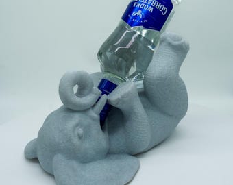 Portabotellas de vino con forma de elefante impreso en 3D: soporte para botellas de vino, decoración elegante para bar, idea de regalo para amantes del vino y los animales.