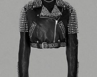 黒レザージャケット スタッズ付き ヴァレンチノ ロックスタッズ ライダースジャケット サイズ：38