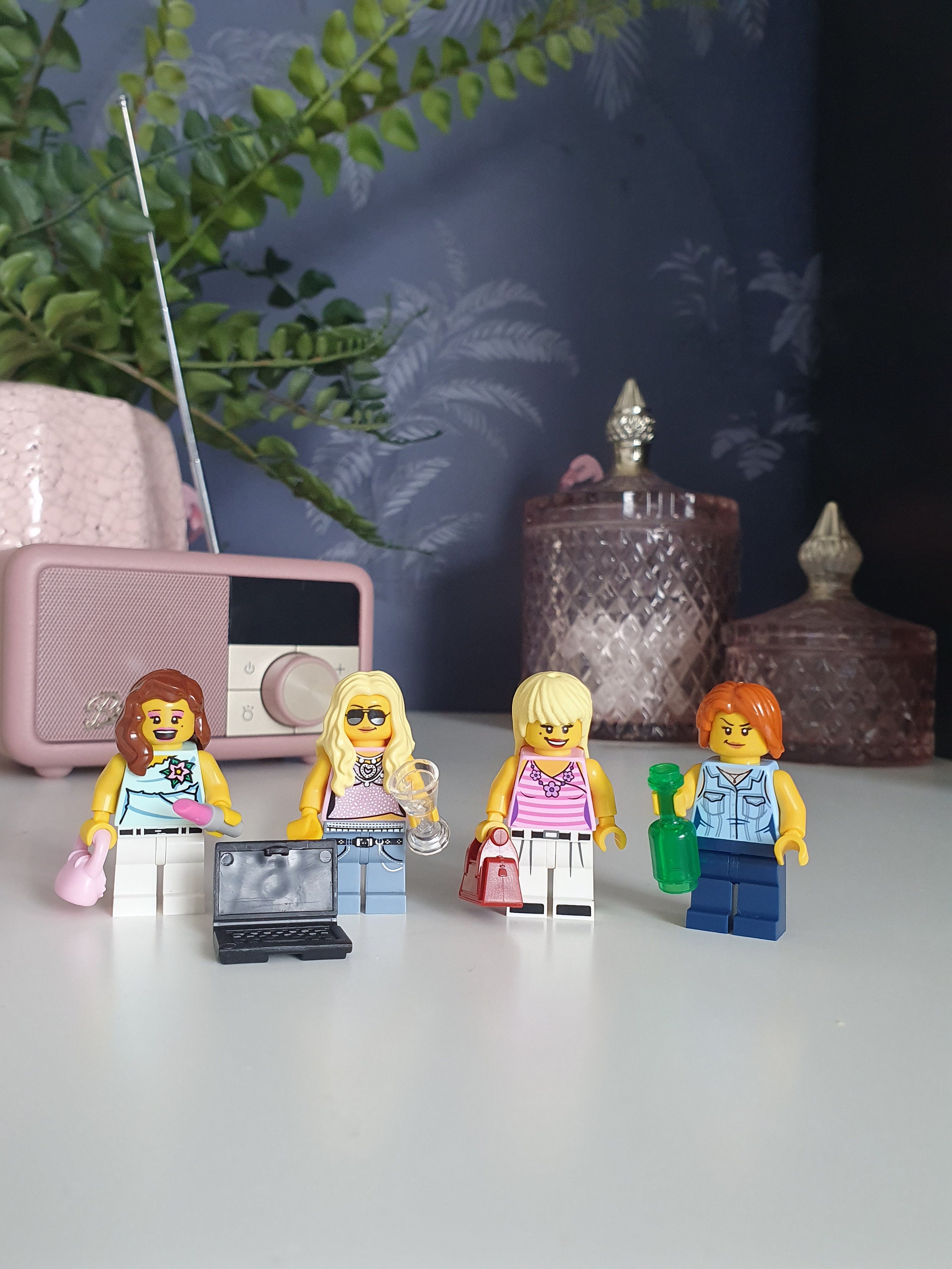 セックス・アンド・ザ・シティ レゴ ミニフィギュアセット – カルトTV
