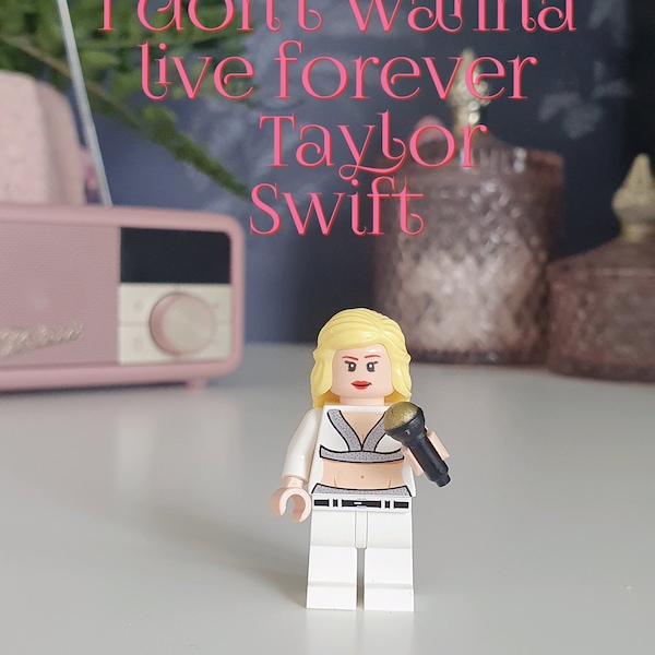 Taylor Swift® country/pop music custom minifigure. Taylor swift® with keychain/keyring (with giftbox option). Pop music lover Pop icon