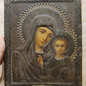 Mutter Gottes Kazanskaja Antike russische Ikonenschreiber auf Metall gedruckt Ikone 19c Werk Zhako Moskau / Russische Ikone 19 c.