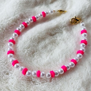 Hot Pink and Pearl Hat Chain- Trucker Hat Chains- Trucker Hats- Custom Hats- Custom Hat Chain