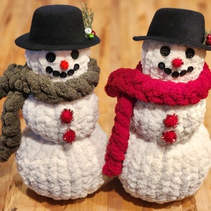 Snowman, Stuffie, Plushie, Christmas Decor, Christmas Gift, Handmade Gift, Chunky Knit, Amigurumi