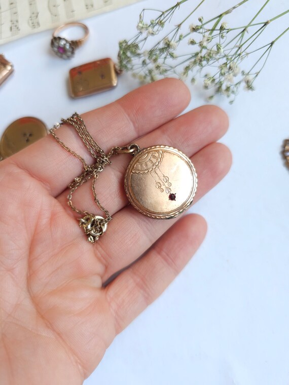 Antique Victorian rolled gold Locket with chain w… - image 6