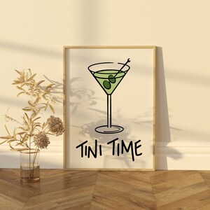 Tini Timeシングル | ダーティーマティーニ | カクテルプリント | バーデコレーション | アルコールアート | ダウンロード可能なプリント