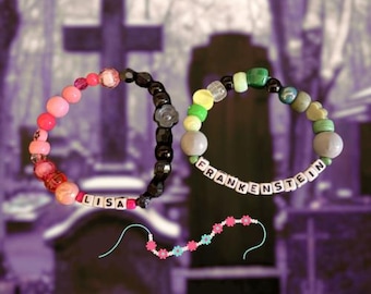 Conjunto de pulseras con temática de Lisa Frankenstein / Joyería gótica a juego con temática de abanico