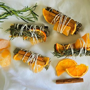 Crea una scatola di articoli, kit di bastoncini di cristallo, kit di purificazione energetica, benedizione della casa, salvia, artemisia, arancia, rituale, regalo spirituale, arredamento per la casa