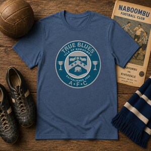 Camiseta del equipo de fútbol americano True Blues, camiseta inspirada en la película "La bruja novata", camiseta de fútbol americano de película vintage