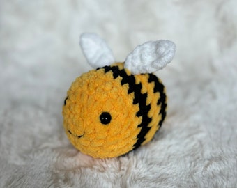 Peluche abeille crochetée à la main