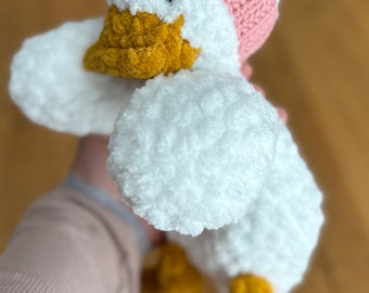 Peluche canard au crochet, Della the duck