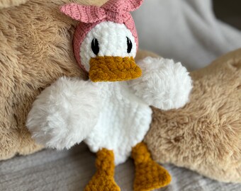 Della the duck, peluche crochetée à la main