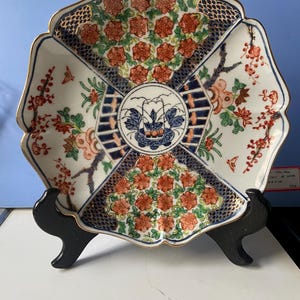 18th century or 19th century Imari handpainted porcelain plate