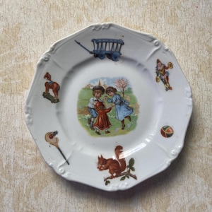 Antique (circa 1900) Victorian Illustrated Porcelain Child&#39;s Plate