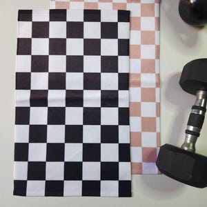 Toalla de yoga personalizada para clase de ejercicio, toalla de pilates, toalla de entrenamiento personalizada, toalla para cara sudorosa, toalla con nombre, toalla de gimnasio, clase de spinning imagen 12