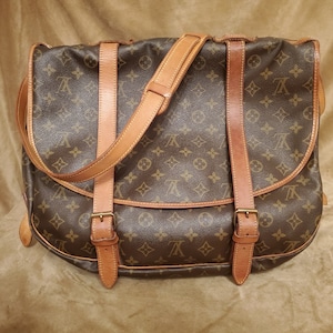 Louis Vuitton Saumur