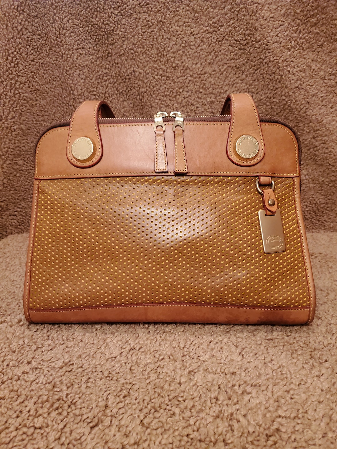 Vintage Dooney and Bourke Shoulder Bag, Made in USA genuine leather black type Vintage Second Hand