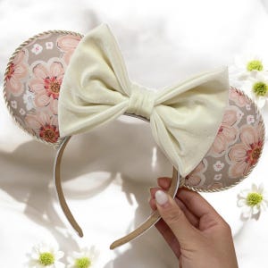 SALE - Minnie Mouse floral print ears headband