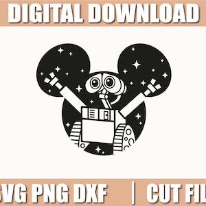 Puede incluir: Gráfico de descarga digital en blanco y negro con el personaje Wall-E con los brazos levantados. El diseño incluye dos círculos negros con estrellas, que se asemejan a las orejas de Mickey Mouse. El texto en la parte superior dice "DESCARGA DIGITAL."