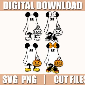 Puede incluir: Descarga digital con cuatro figuras de fantasmas de dibujos animados, cada una con orejas de Mickey Mouse o lazos de Minnie Mouse. Los fantasmas sostienen calabazas de Halloween. La imagen incluye el texto "DIGITAL DOWNLOAD" y "SVG PNG | CUT FILES".