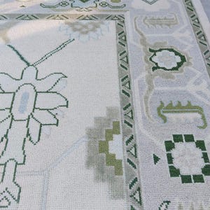 10x14 Hand knotted oushak rugs ,100% wool, beige green colour luxurious rug perfect for living,room bed room and lay the carpet anywhere.