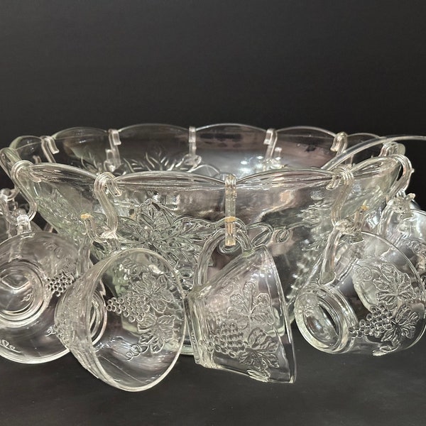 Anchor Hocking Harvest Grape Punch Bowl Set + Extras