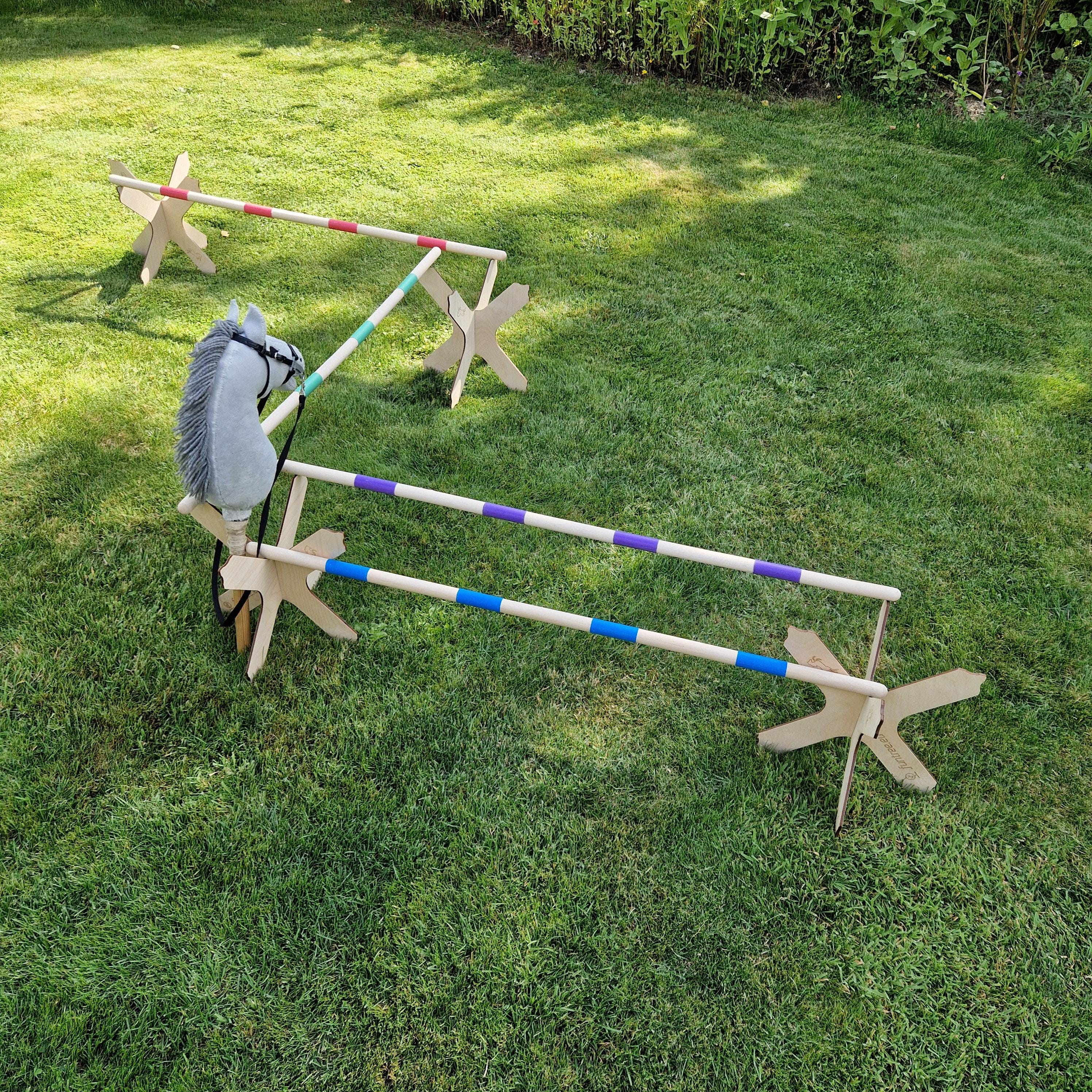 Cavaletti Hobby Horsing Jamso Design – Obstacle Saut Réglable 4 Hauteurs, Motif Mur/Haie, Bois Pour Cheval Bâton Enfant