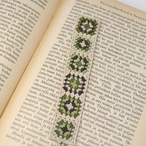Segnalibro quadrato della nonna fatto a mano, regalo per gli amanti dei libri, segnalibro all'uncinetto