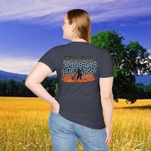 Camisa de pesca de truta marrom, camiseta de pesca com mosca, presente para pescador, presente de pesca, camisa de truta, presente de pesca com mosca
