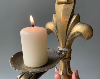 Vintage solid brass wall sconce / Fleur-de-lis (iris flower) motif / pillar candle holder / home decor display / ornate wall decor