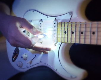 SonicPicks™ Pickpal LED Guitar Pick