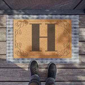 Alfombra para puerta de entrada, felpudo de fibra de coco con monograma H, felpudo de bienvenida, alfombra de entrada con inicial personalizada, regalo de inauguración de la casa, decoración para el porche, hogar al aire libre