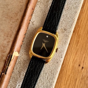 Longines Ladies Watch - Manual Wind - Near mint with original leather and buckle