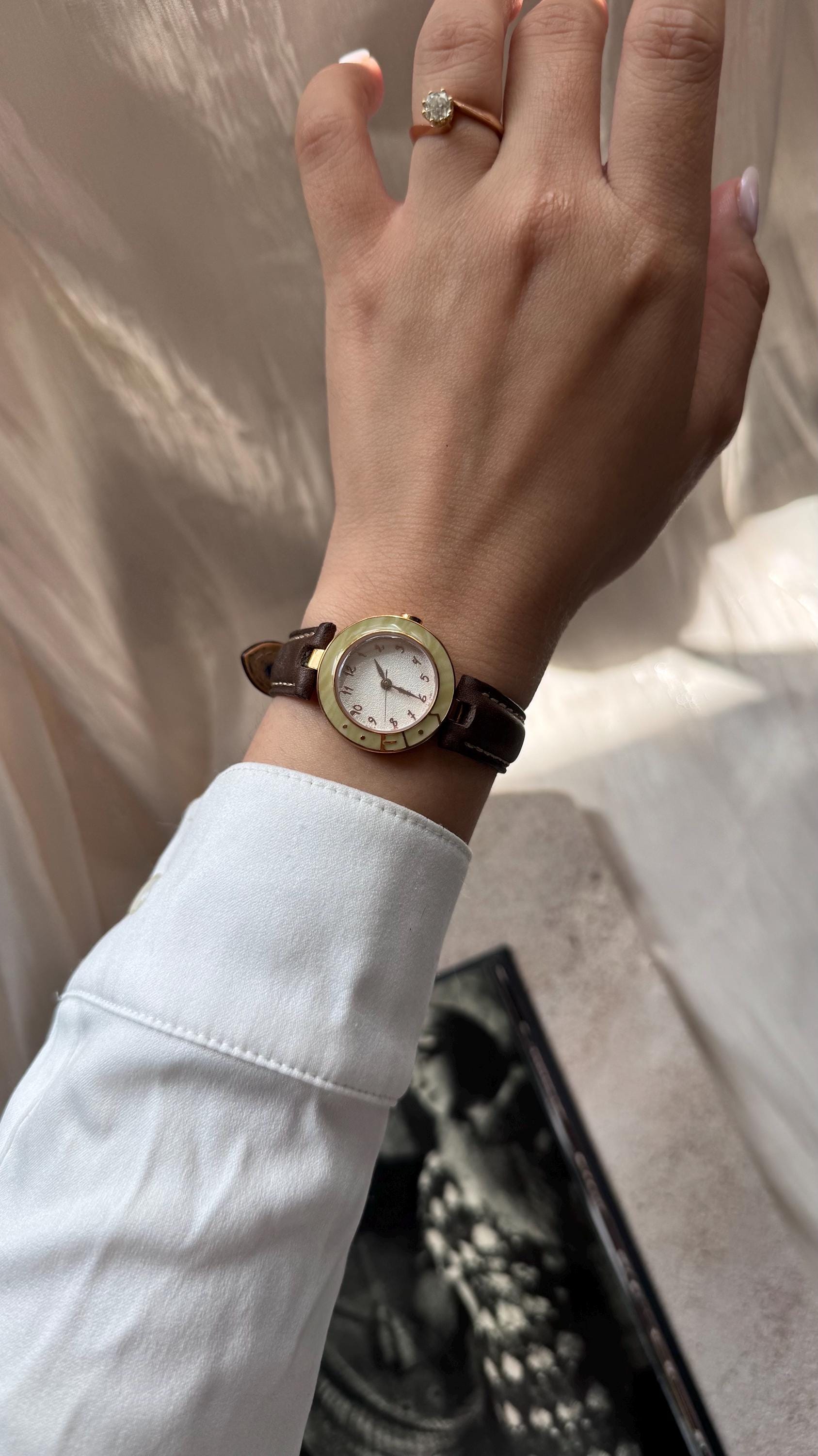 Roberta di Camerino クォーツ腕時計 A4088 Roberta Di Camerino Vintage Watch - Etsy