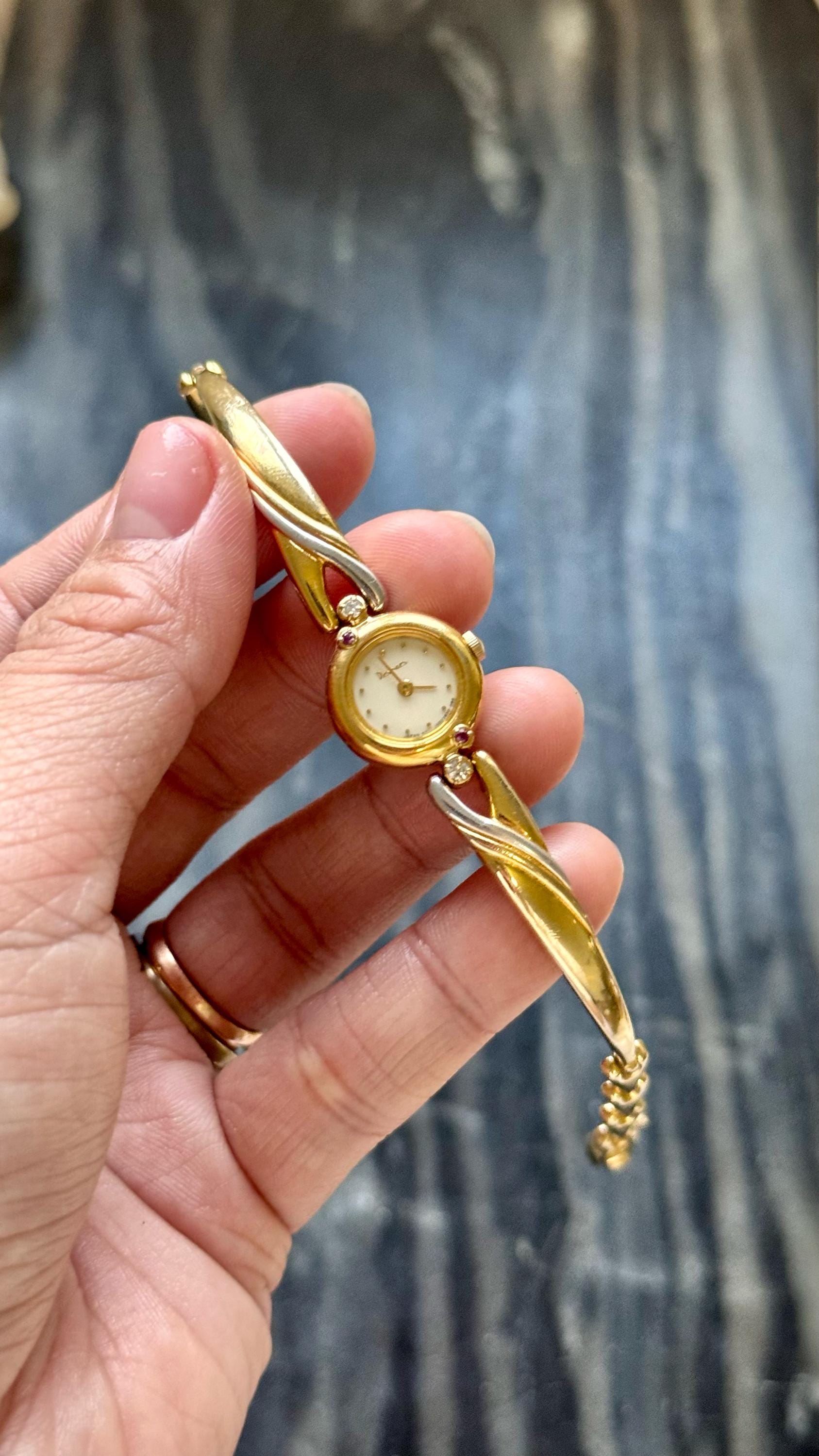 Vintage ORIENT DANA 黒石付き ブレスレット腕時計 ゴールド Dana ORIENT Vintage Watch 1990s - Diamonds and Rubies - Etsy