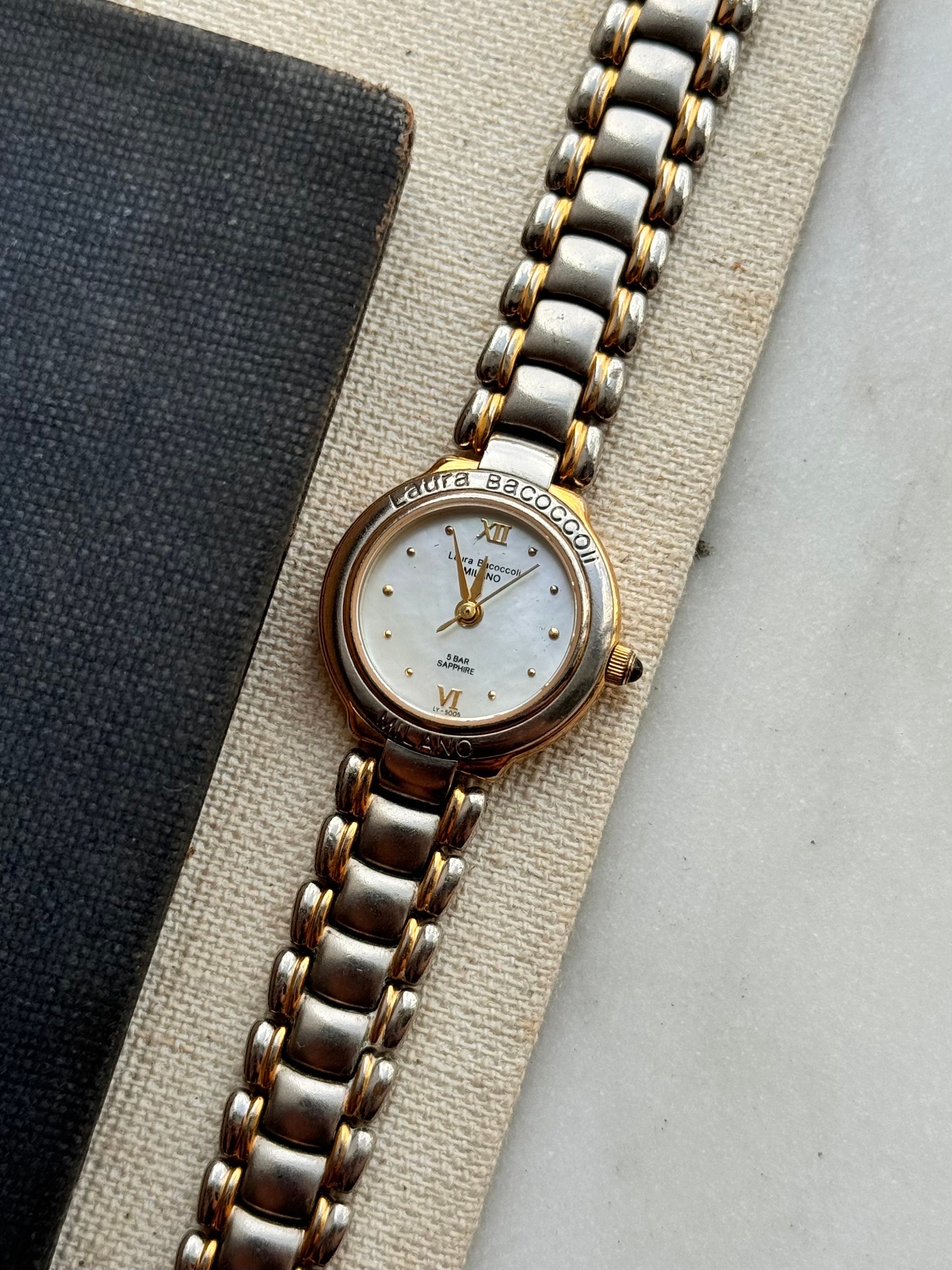 Horloge met parelmoer wijzerplaat Etsy Belgie