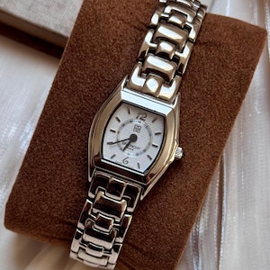 Givenchy Watches - Etsy display picture 3