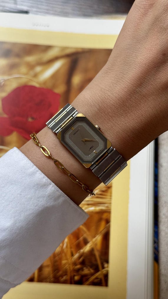 細身　セイコー ARC メンズ　'85年2月製造 Seiko ARC 1985 Vintage Watch - Gem