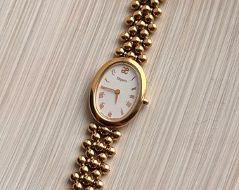 Montre élégante vintage pour femme