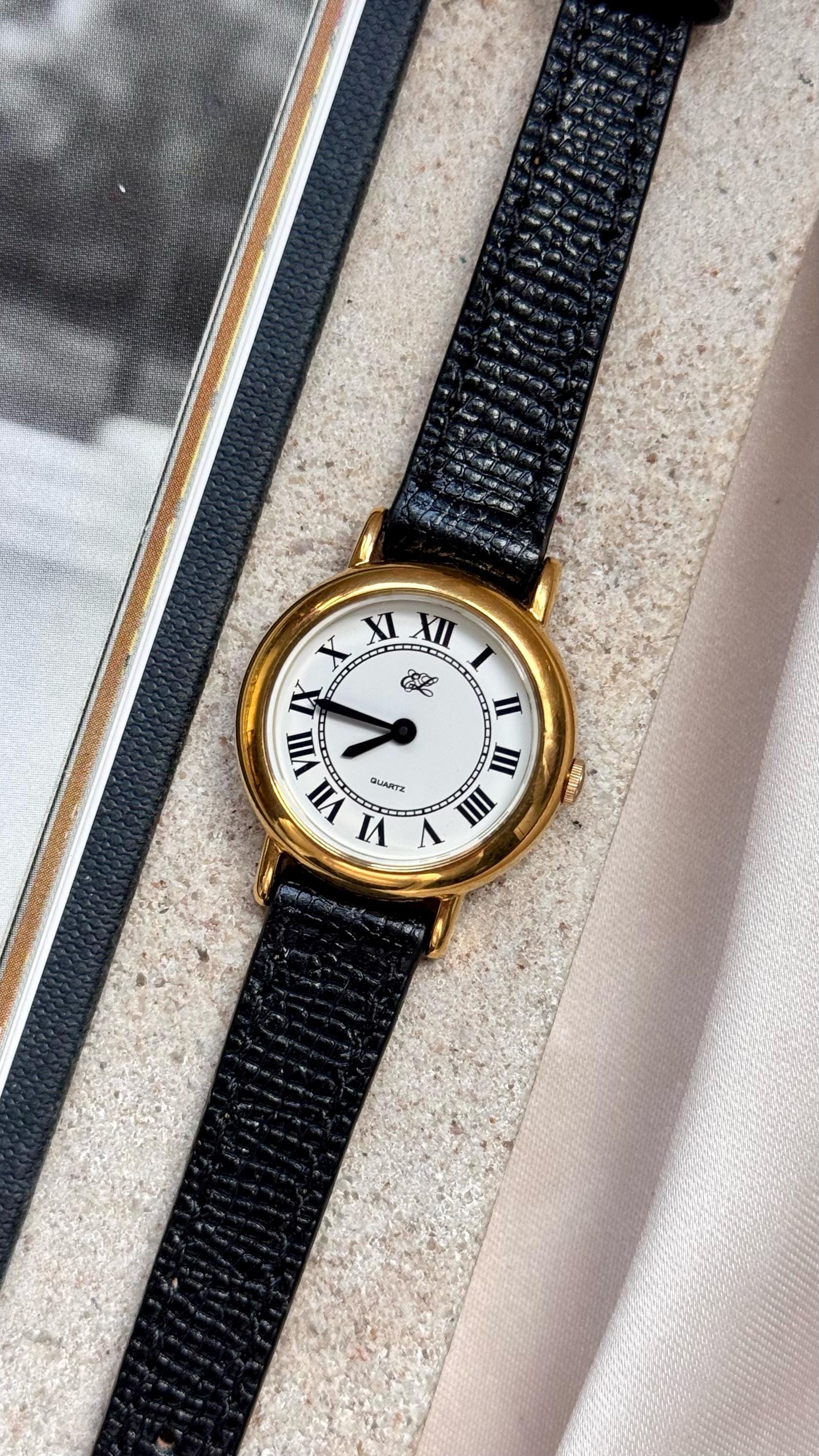RARE Estée Lauder Yellow Enamel Face Cover Wristwatch for TinyWrist & extra link Enamel Watch Dial - Etsy main image 2