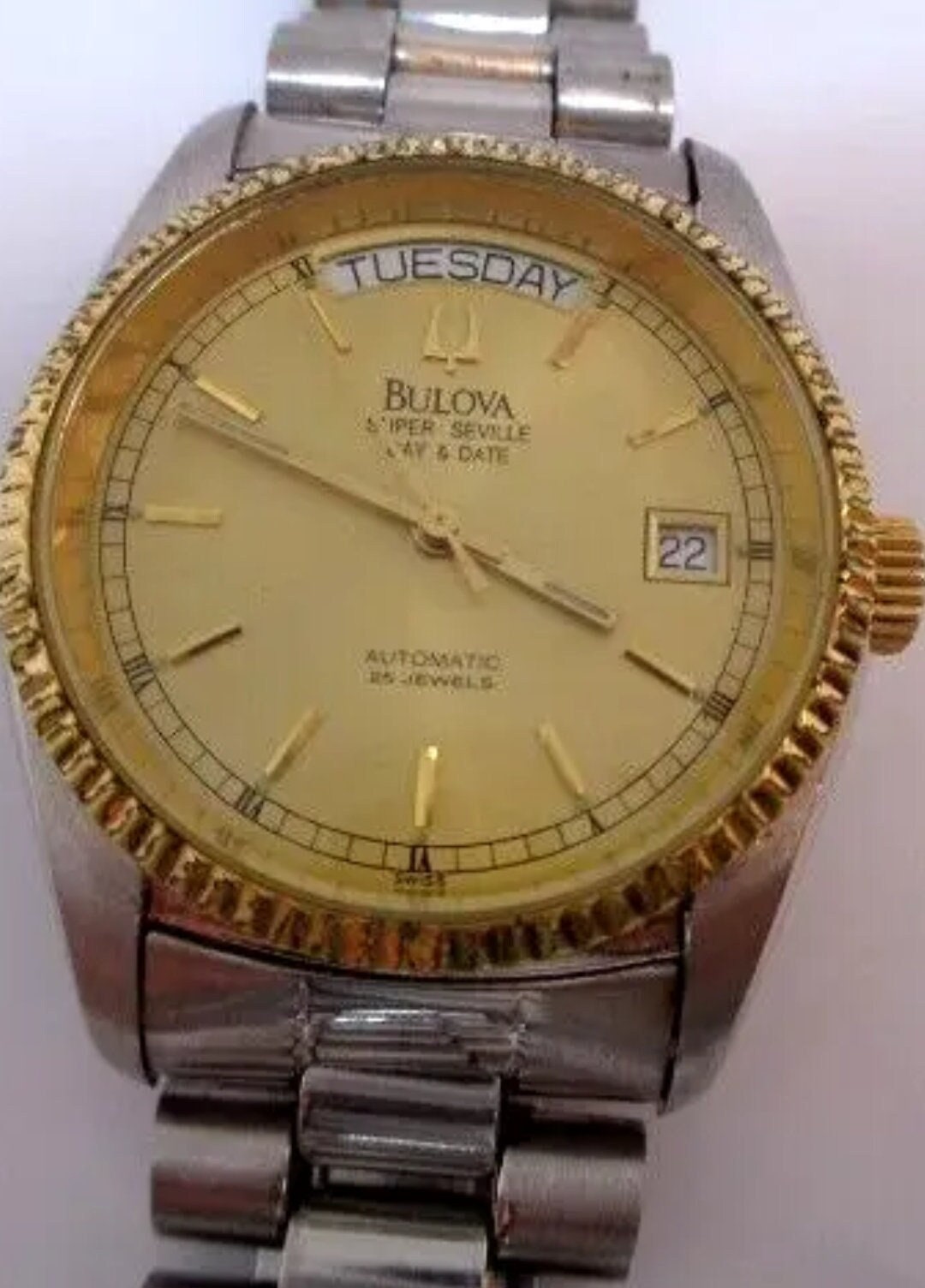 1990 Bulova Super Seville Day Date 14 Karat Gold Plated 1990 Bulova Super Seville Day Date 14 Karat Gold Plated