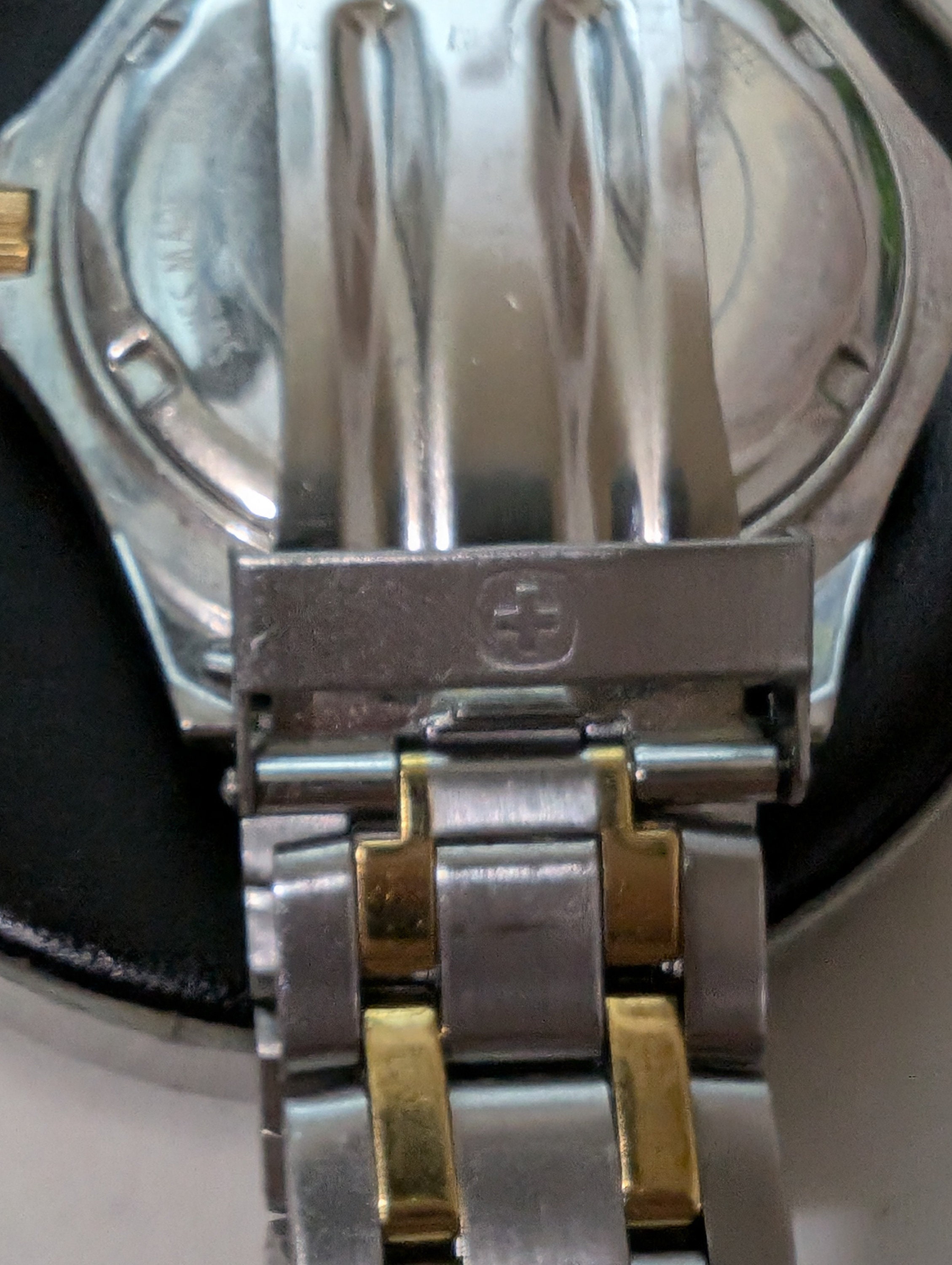 Wenger Silver and Gold Colored Quartz Swiss Army Watch With Wenger Silver and Gold Colored Quartz Swiss Army Watch With