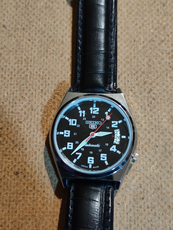 Vintage Seiko 5 Automatic Watch With Black Military Style Dial