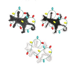Könnte beinhalten: Gestickte Katzenmotive mit Weihnachtsbeleuchtung in Schwarz, Weiß und Schwarzweiß. Der Text lautet "3 Designs, 3 Größen, Both Applique and Filled." Die Größen sind 7,6, 10,2 und 12,7 cm.
