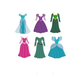 Op de afbeelding: Zes geborduurde jurk ontwerpen in verschillende kleuren, waaronder teal, paars en groen. De jurken zijn in verschillende stijlen en maten, variërend van 5,08 cm tot 15,24 cm. Tekst op de afbeelding geeft aan dat de ontwerpen geschikt zijn voor 4x4 en 5x7 borduurramen.
