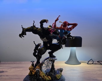Hand-Painted Spider-Man vs Venom Statue, 12K Resin Diorama